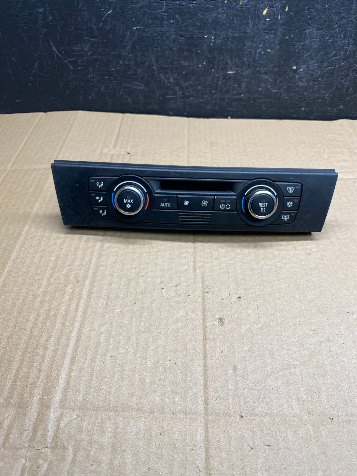 2007 - 2011 Bmw E90 E92 320i 328i A/C Heater Climate Control Panel AC9323 DG0
