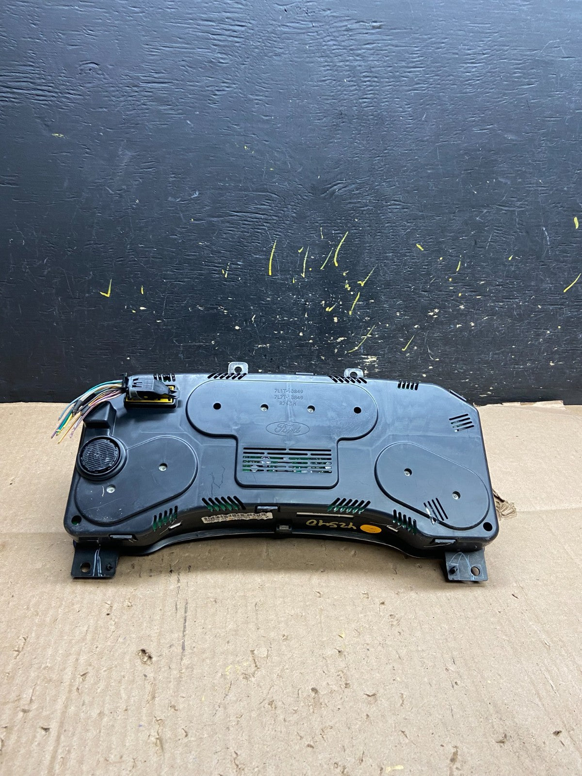2007 2008 Ford Expedition Speedometer Cluster Gauge y2540 DG4