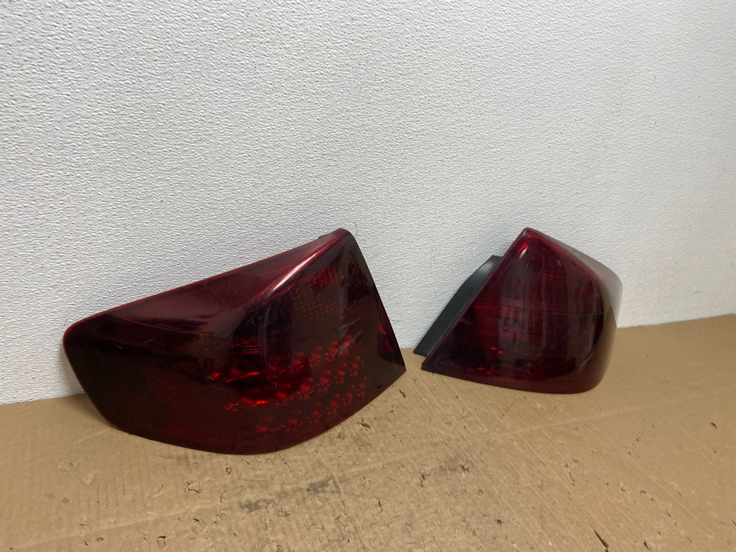 2003-2004 Infiniti G35 Left+Right Side Set Tail Lights Oem AC0118 DW2