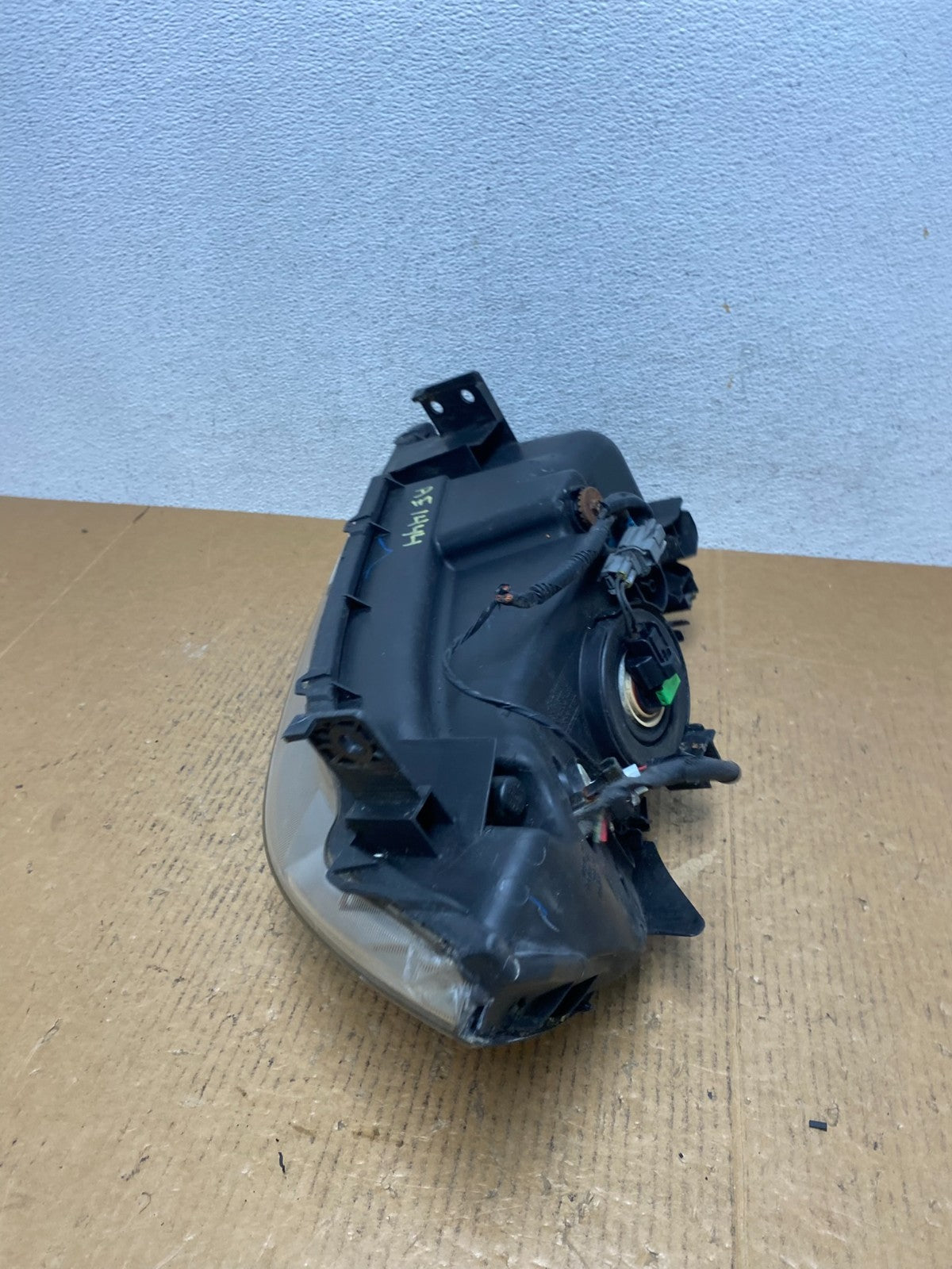 2004 2005 2006 Acura MDX Right Passenger RH Headlight Halogen AE1444 DW5