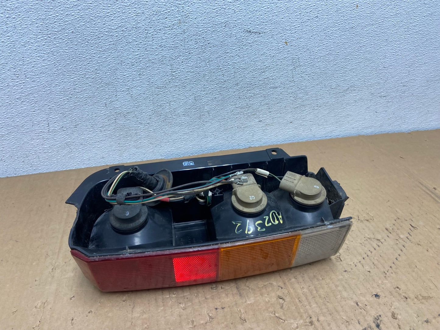 1997 to 2001 Jeep Cherokee Right Passenger Side Tail Light AD2392 LK5