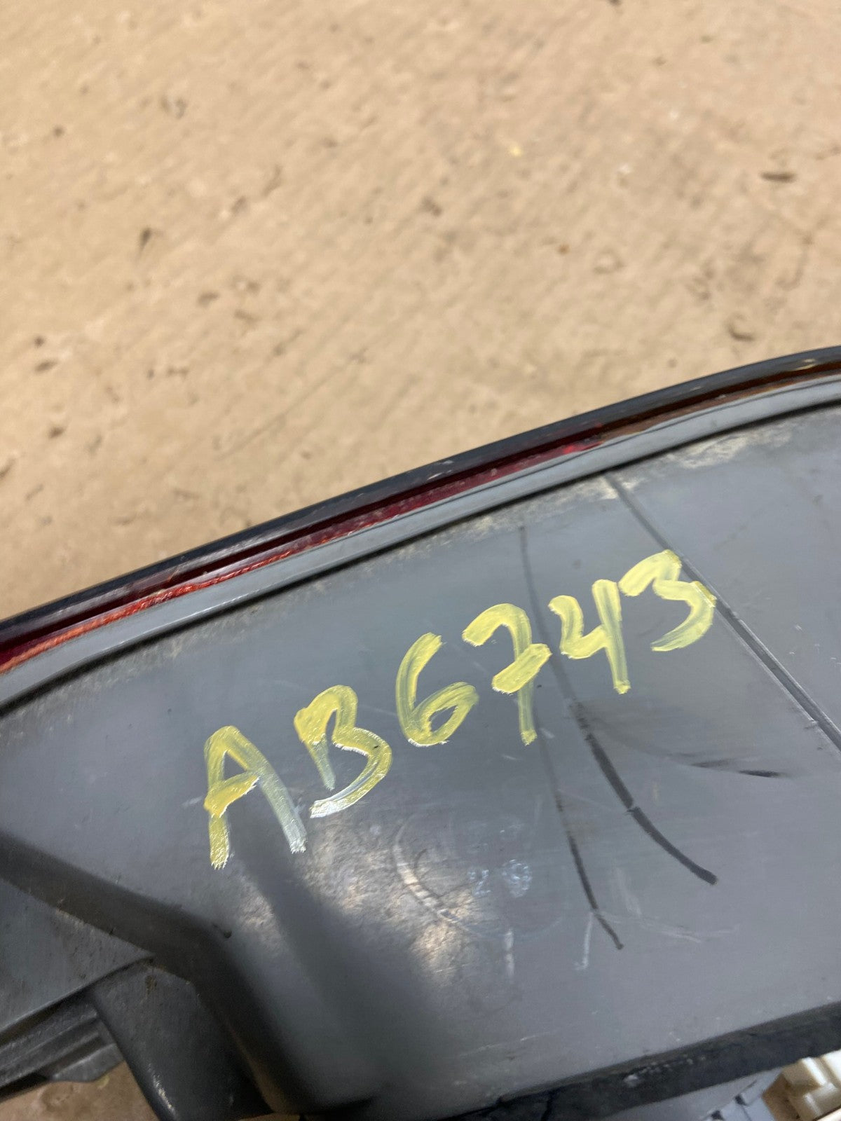 1997 - 1999 Toyota Camry Tail Light Right Passenger Rh Side OEM AB6743 LK5