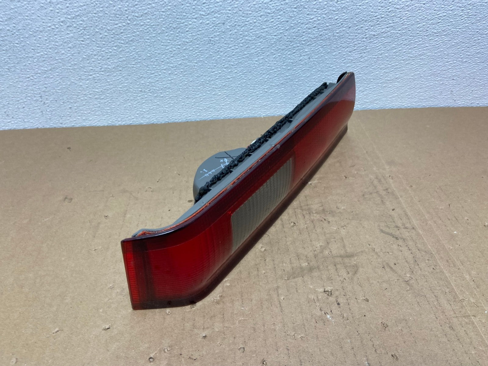1997 1998 1999 Toyota Camry Tail Light Inner Left Driver LH Inner Oem AB6466 LK2