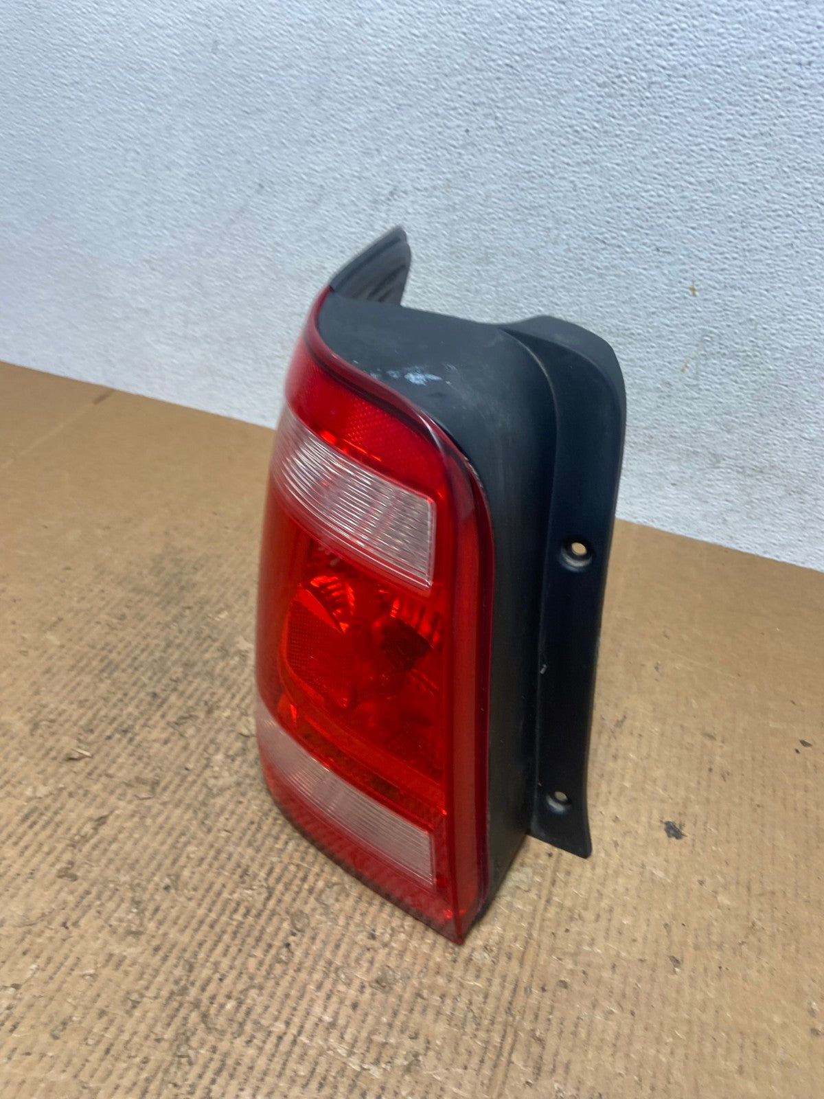2008 to 2012 Ford Escape Left Driver LH Side Tail Light AE2835 LK1