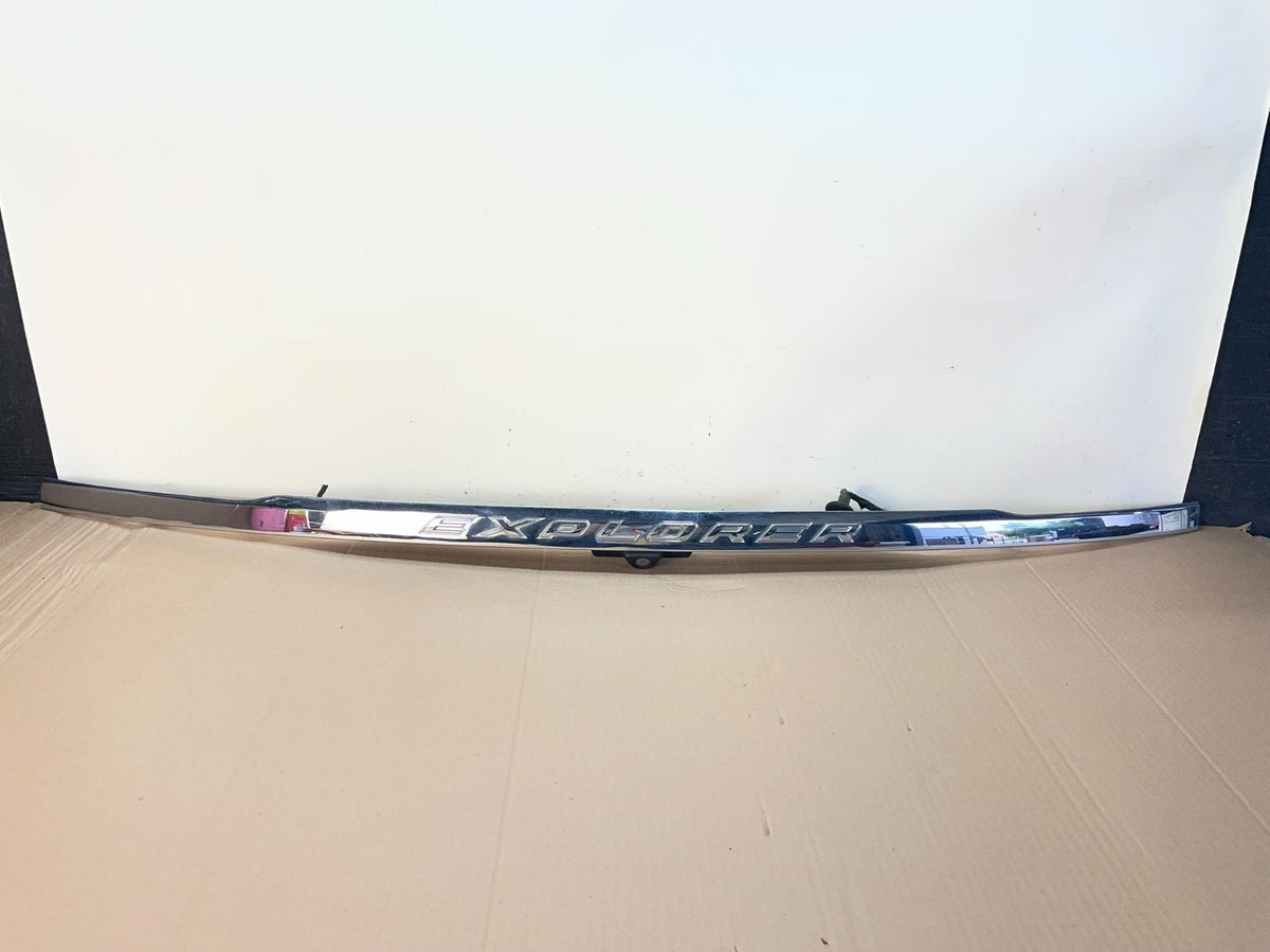 2011 to 2014 Ford Explorer Rear Tailgate Gate Trim Molding With Camera AH6436 DG0