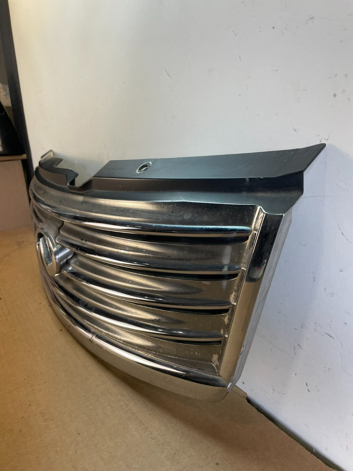 2008 2009 2010 Infiniti M35 M45 Front Upper Bumper Grille Grill AF8791 DG1