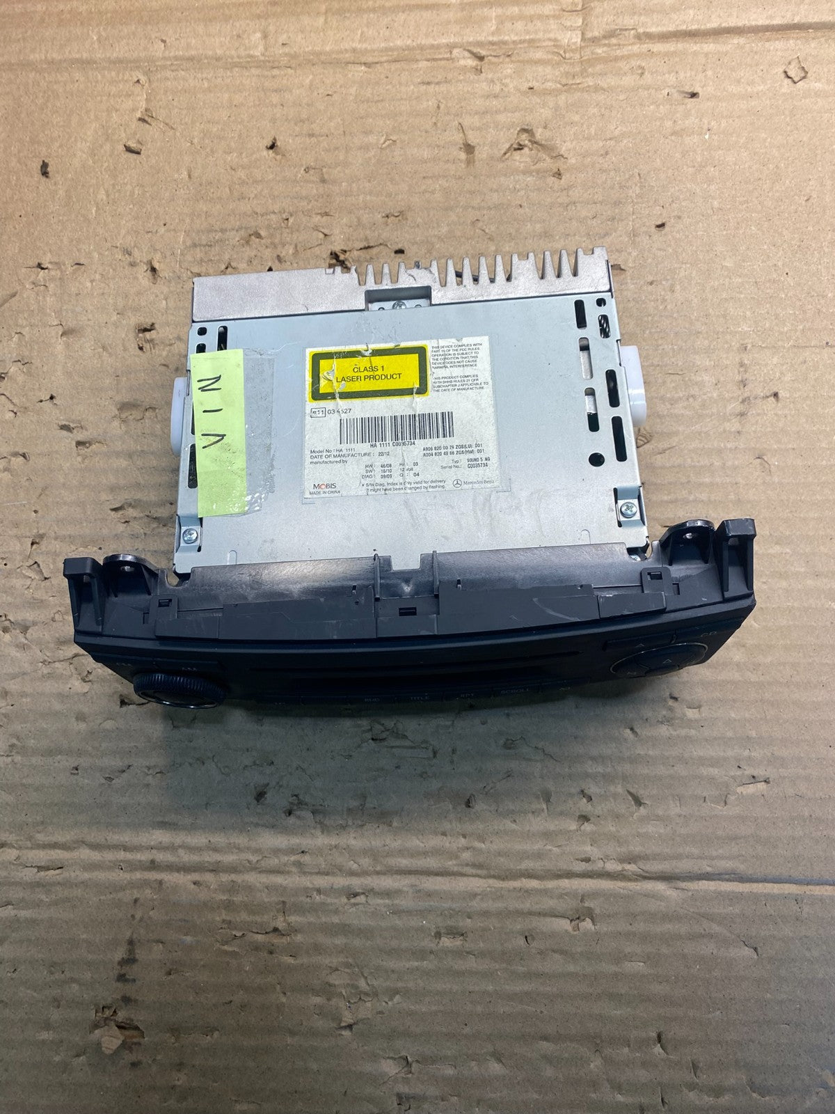 2008 to 2014 Mercedes Sprinter  AM FM Radio Single CD Disc Player AA3204 DG3