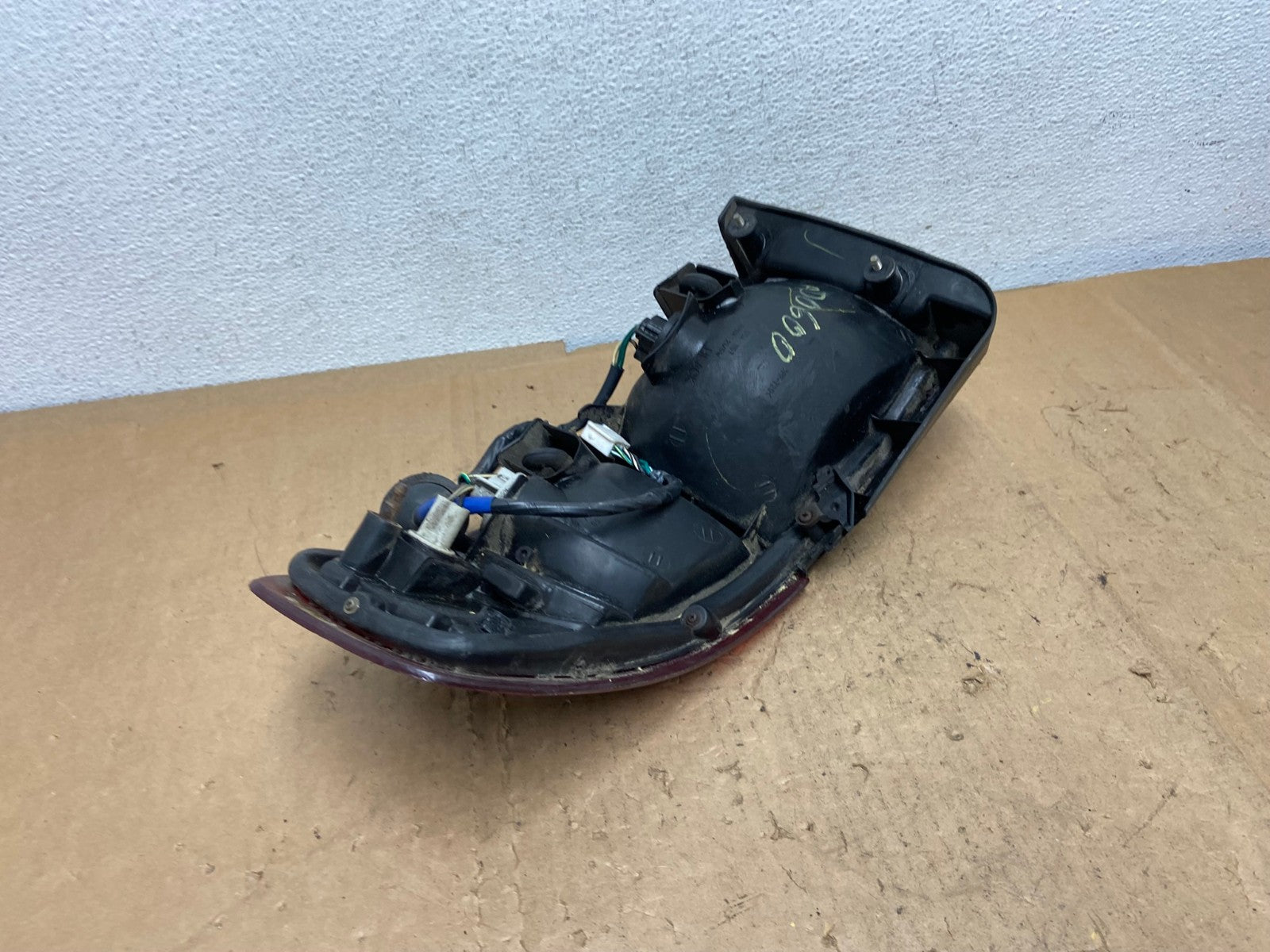 1995 - 1996 Toyota Camry Sedan Left Driver Side Lh Tail Light Lamp AD0600 LK6