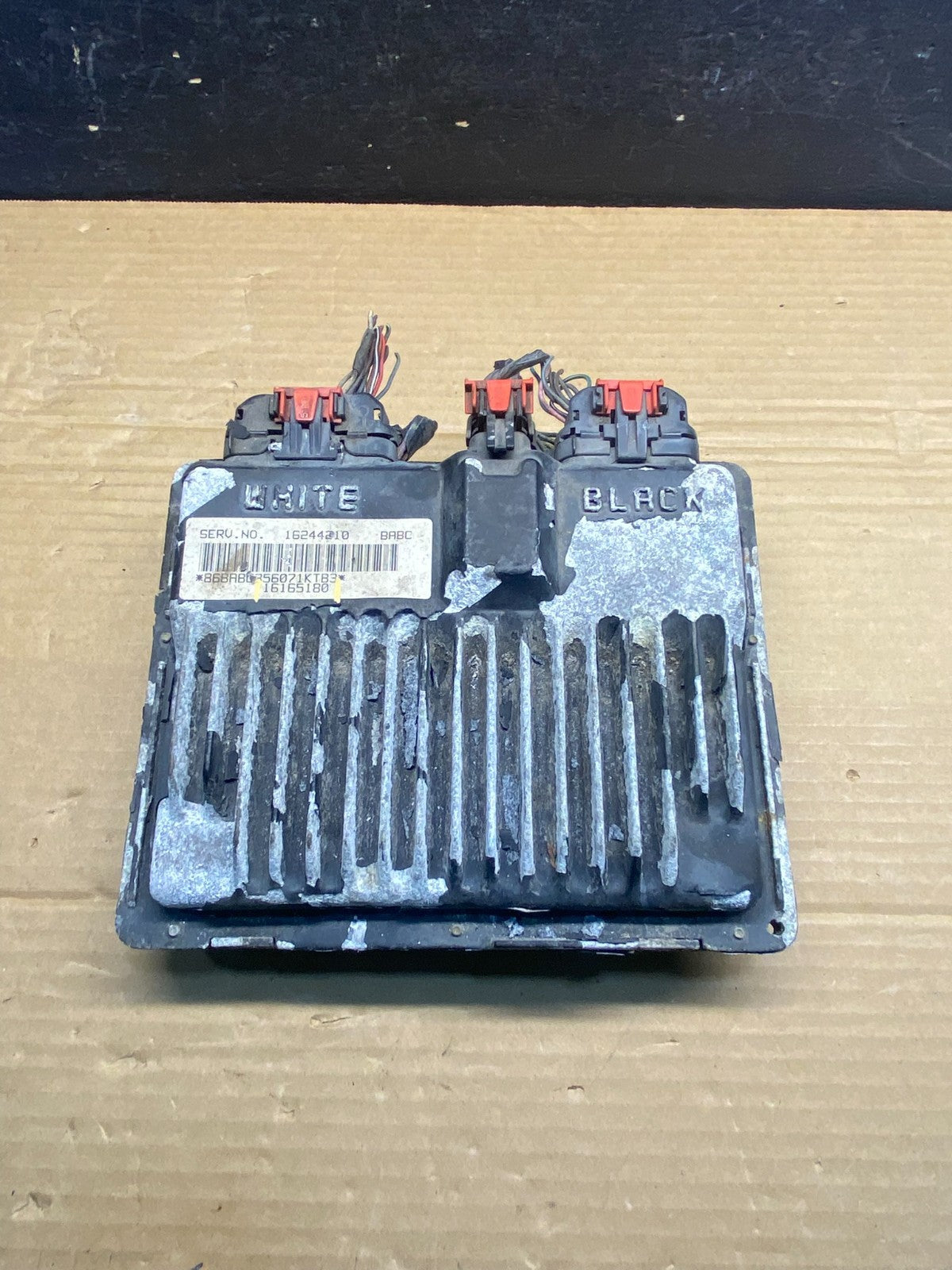 1996 GMC Sierra Yukon Engine Control Module ECM ECU 16165180 AE6208 DG0