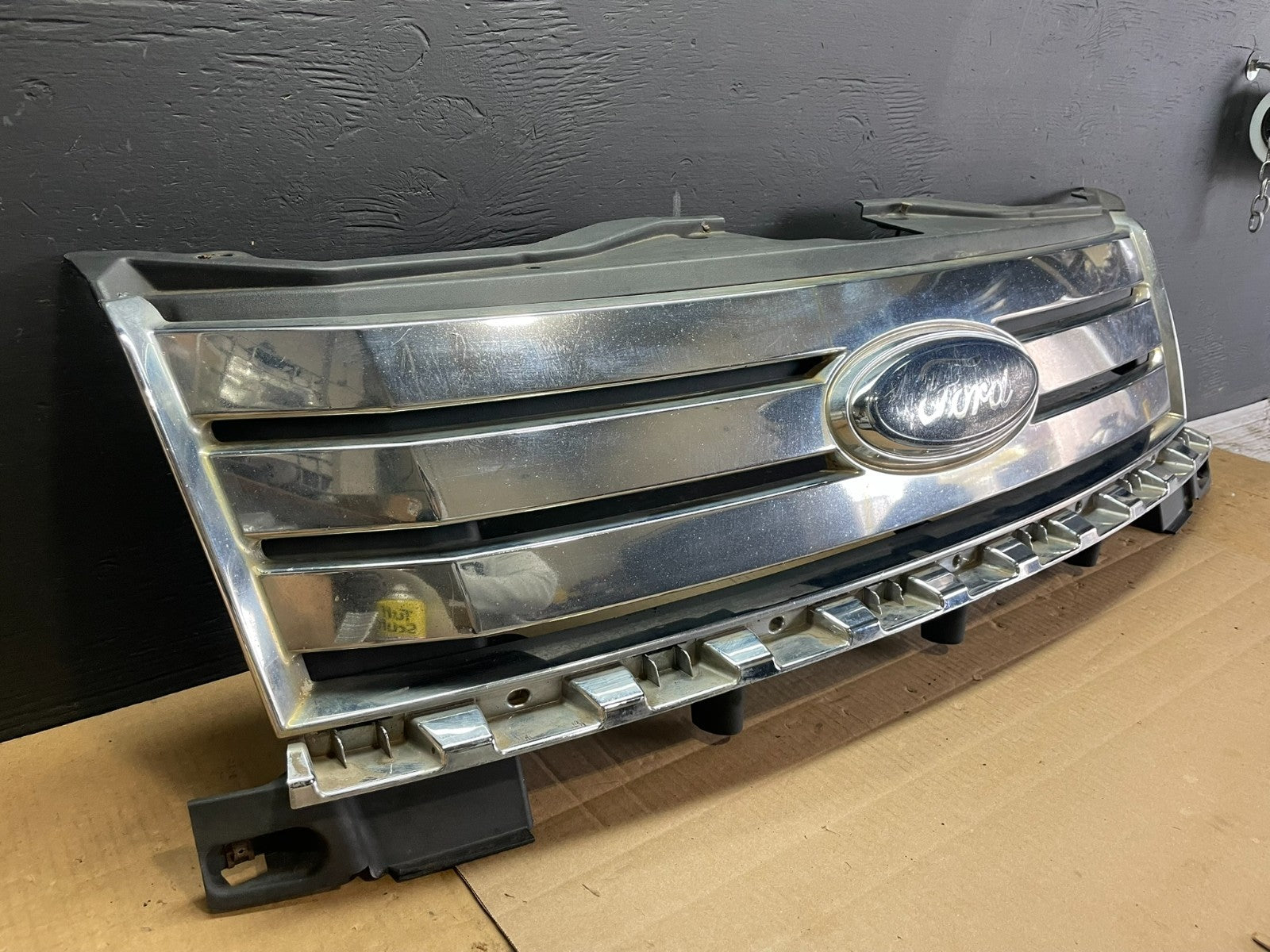 2007 2008 2009 2010 Ford Edge Front Upper Chrome Grill Grille Oem AB7644 DG1