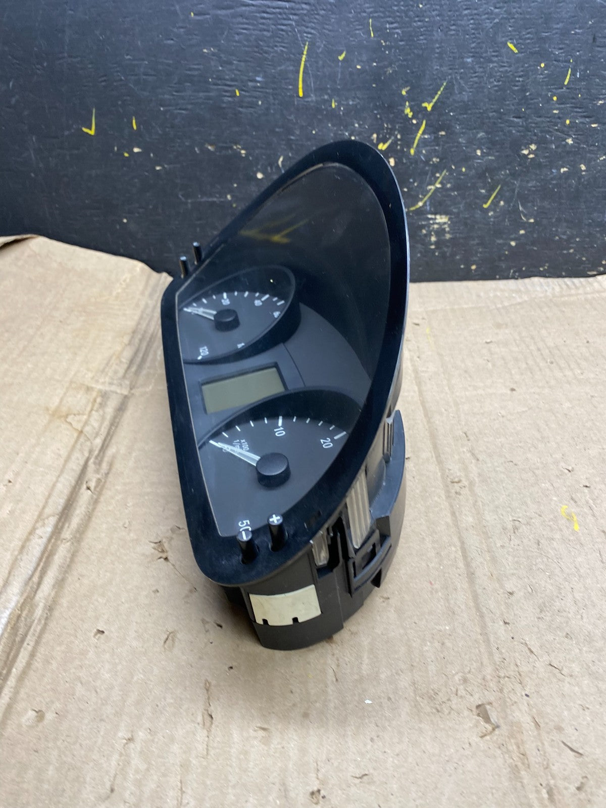 2003 to 2006 Sprinter 2500 3500 Instrument Speedometer Gauge Cluster x5728 DG1