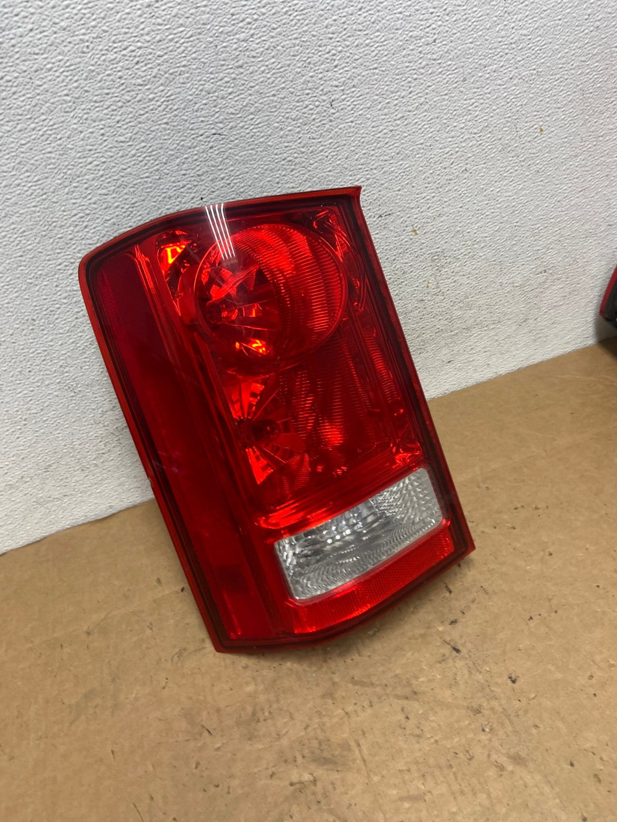 2009 to 2015 Honda Pilot Left Driver Lh Side Tail light AD5159 LK2