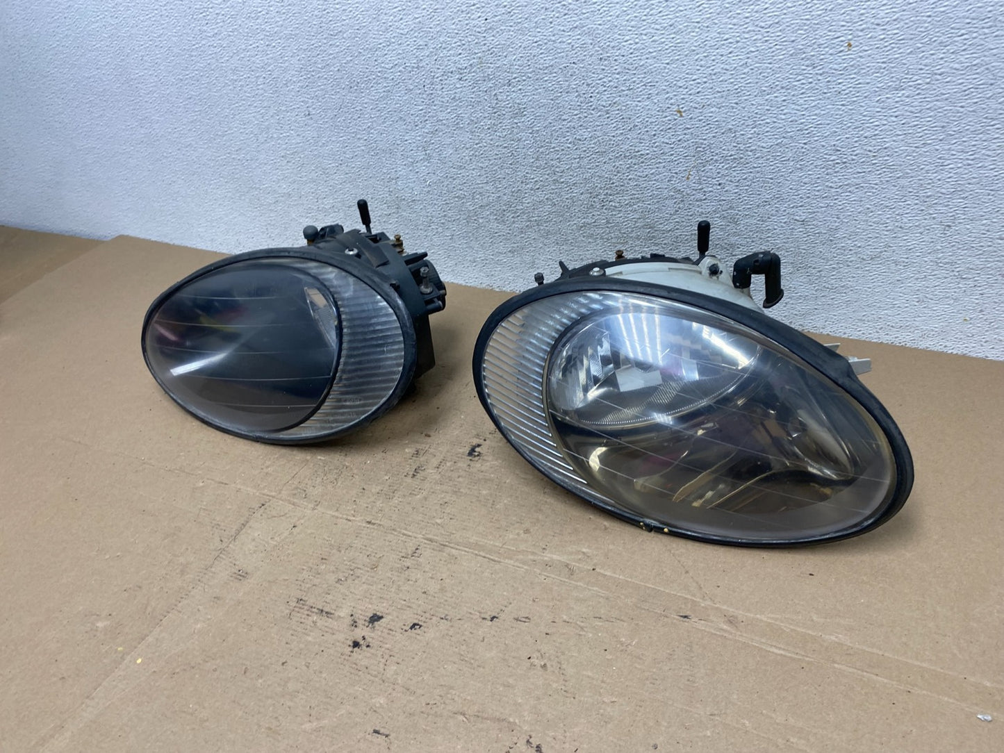 1996 to 1999 Ford Taurus Left+Right Side Headlights AF45191