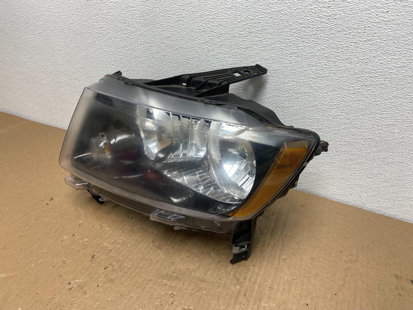 2011 to 2013 Jeep Grand Cherokee Halogen Left Driver Lh Headlight Oem AB6645 DW1