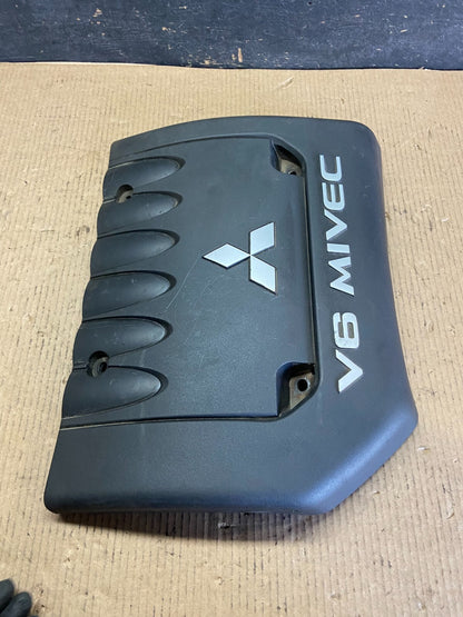 2007 to 2020 Mitsubishi Outlander GT 3.0L V6 Mivec Engine Cover n8310 DG3