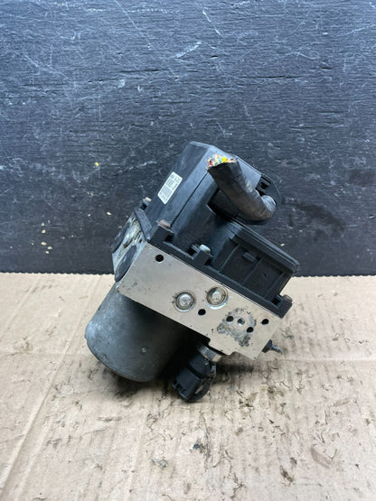 BMW X5 Series E53 ABS DSC Hydro braking unit pump 6765428 q6180 DG1
