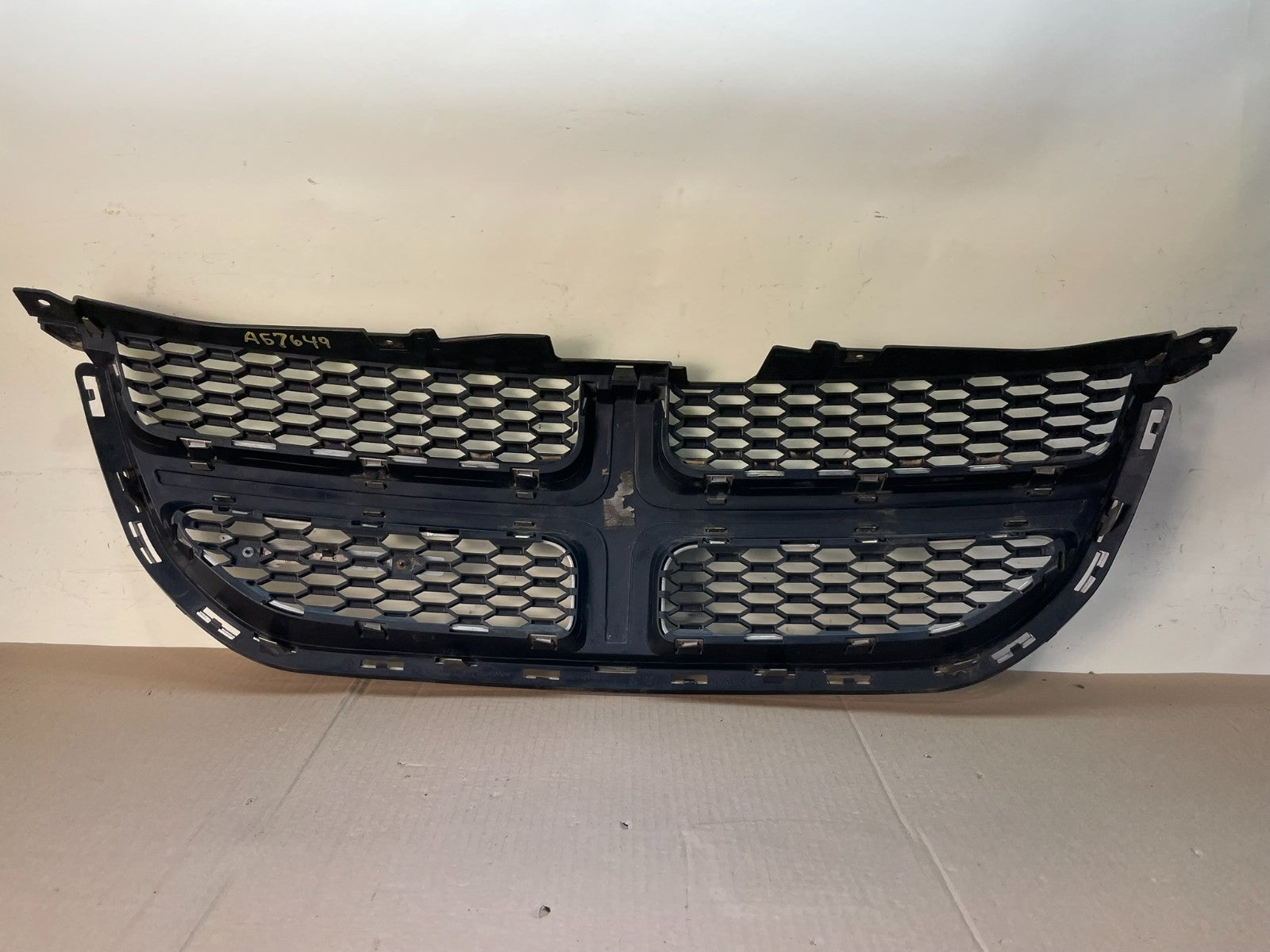 2011 to 2020 Dodge Grand Caravan Front Upper Grill Grille AG7649 DG3