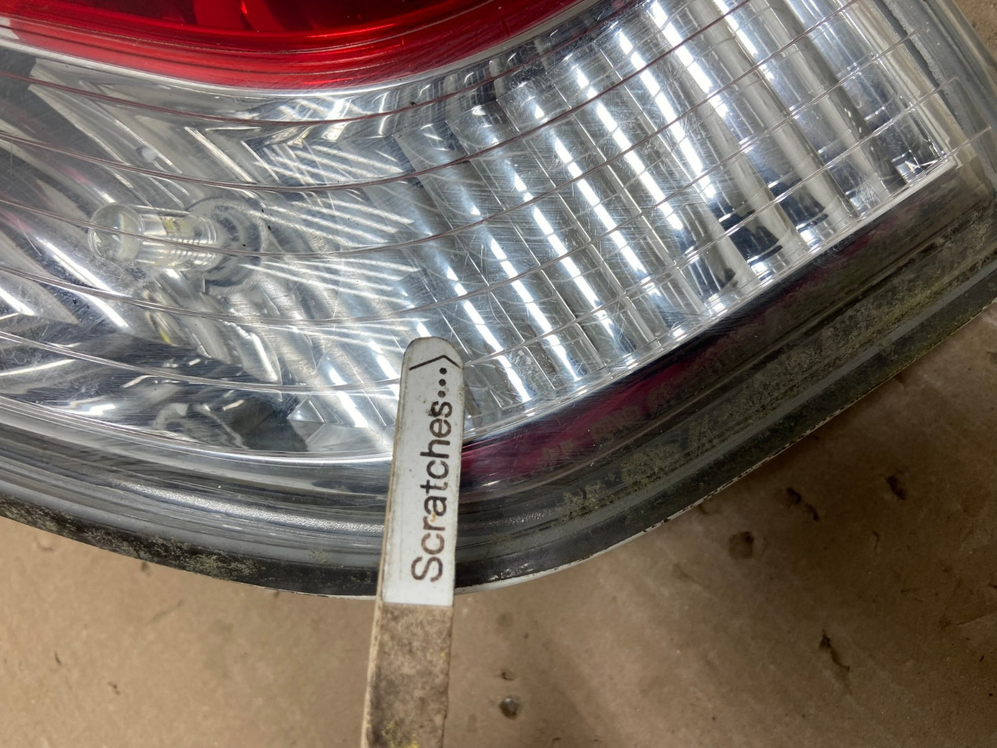 2013 to 2016 Nissan Pathfinder Right Passenger Inner Tail light AE9845 LK3