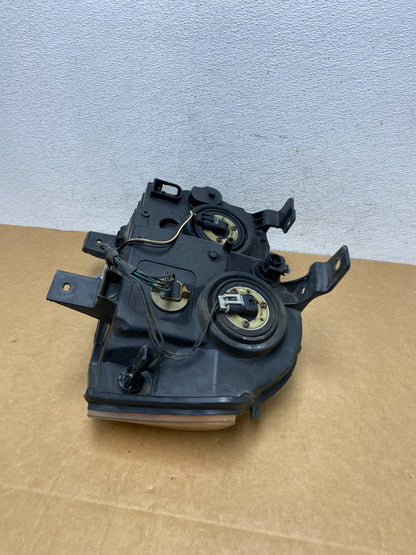 2005-2007 Jeep Grand Cherokee Right Passenger RH Halogen Headlight AD4460 DW6