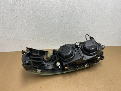 2001 to 2004 Volvo S60 Right Passenger Side Headlight Halogen AC5729 DW3