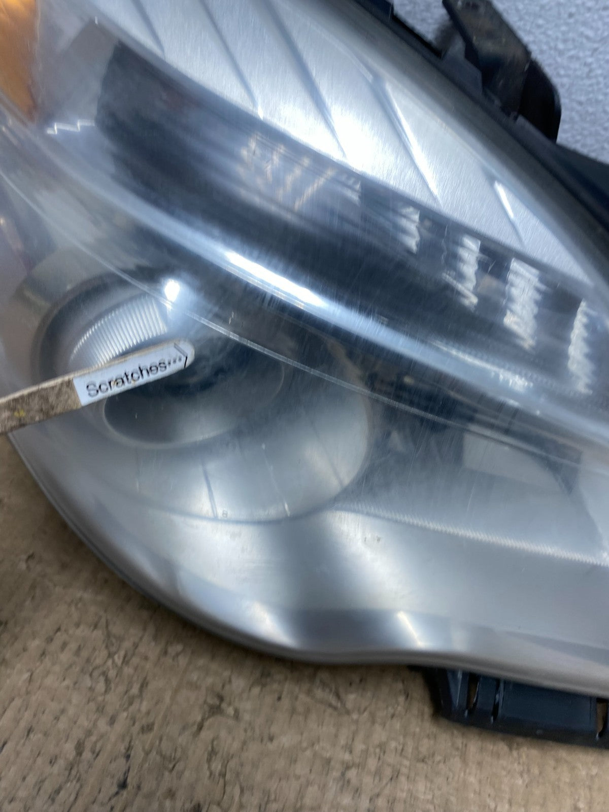 2010-2015 Chevrolet Equinox Right Passenger Halogen Projector Headlight AC41913