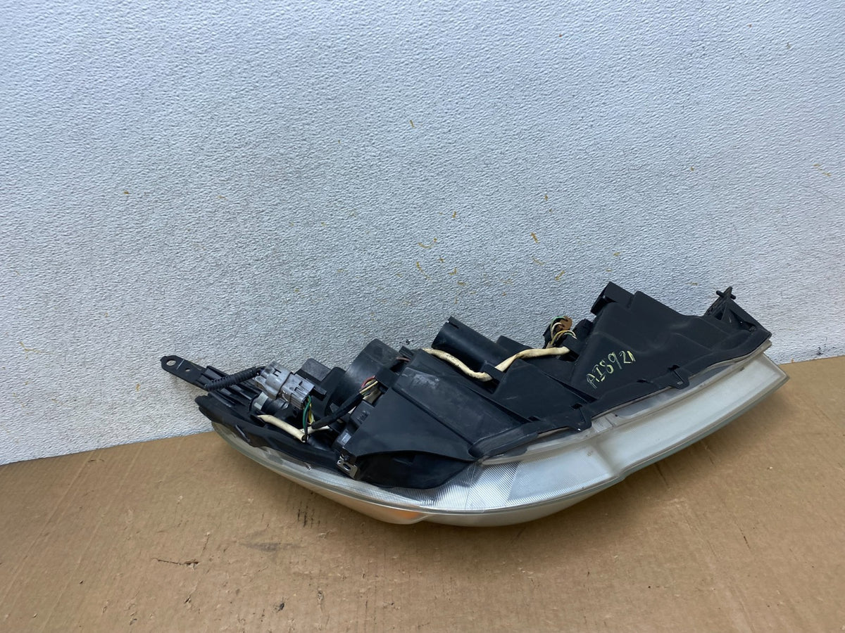 2010 2011 2012 Subaru Legacy Outback Left Driver Halogen Headlight AI8921 DW7