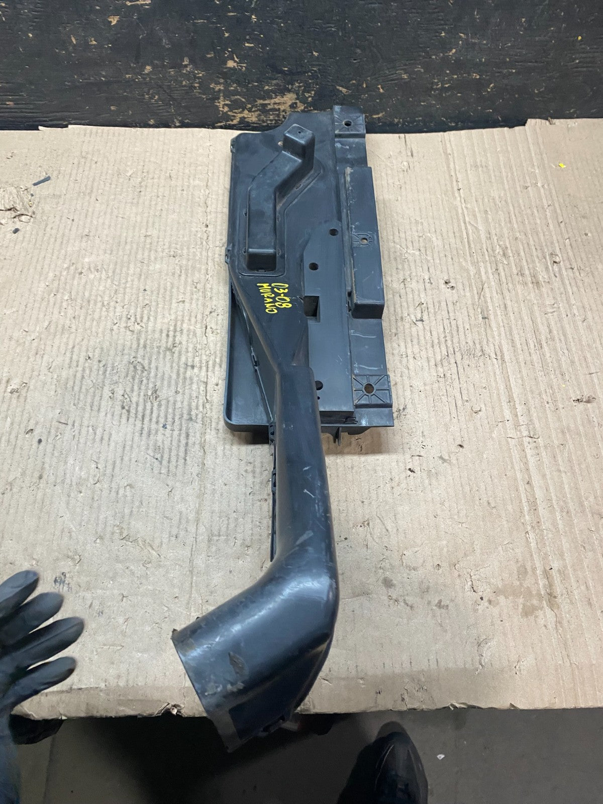 2003 to 2007 Nissan Murano Upper Air Intake Duct V3984 DG7