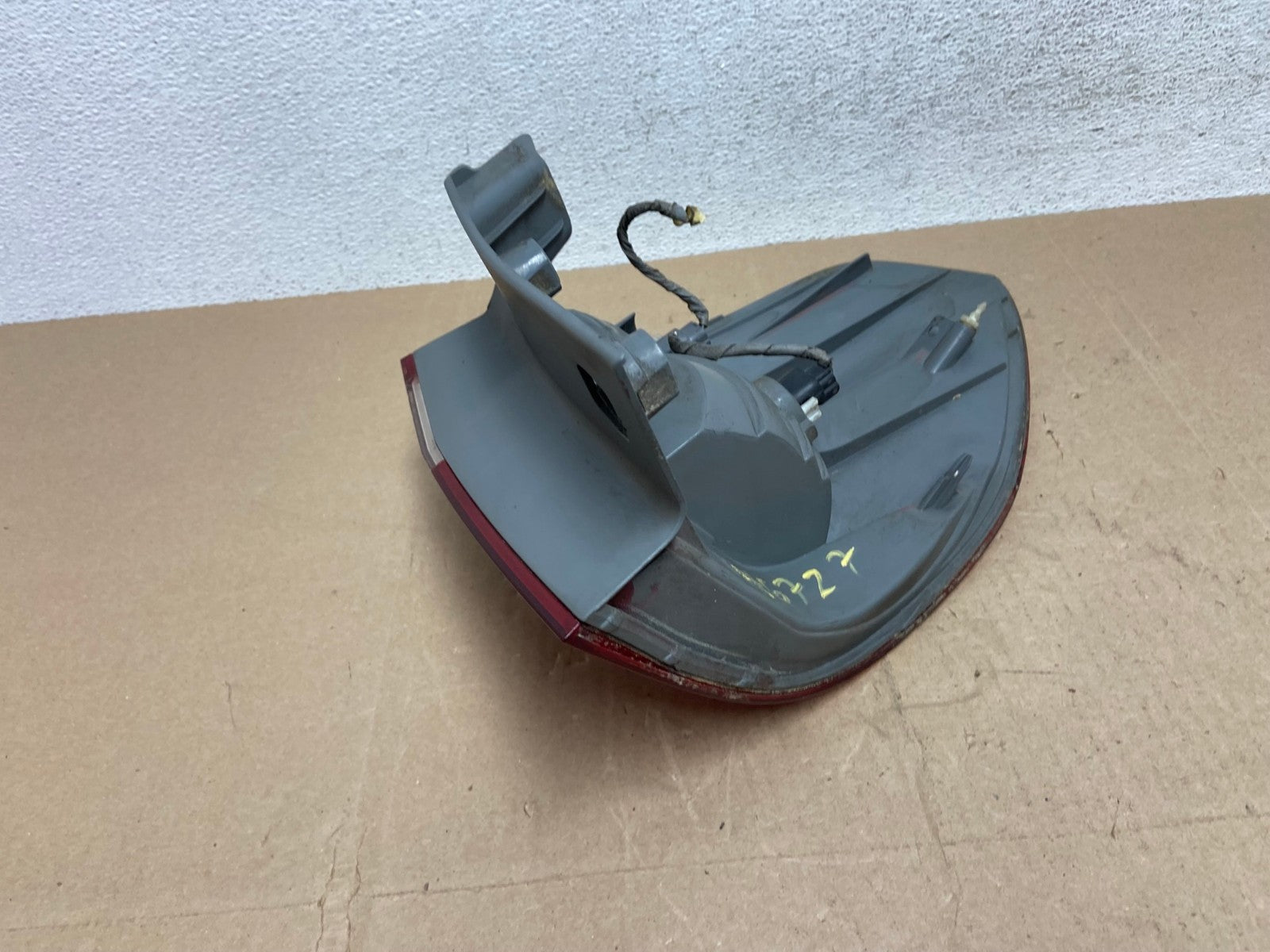 2005 2006 2007 Honda Odyssey Left Driver LH Side Tail Light AE6727 LK5
