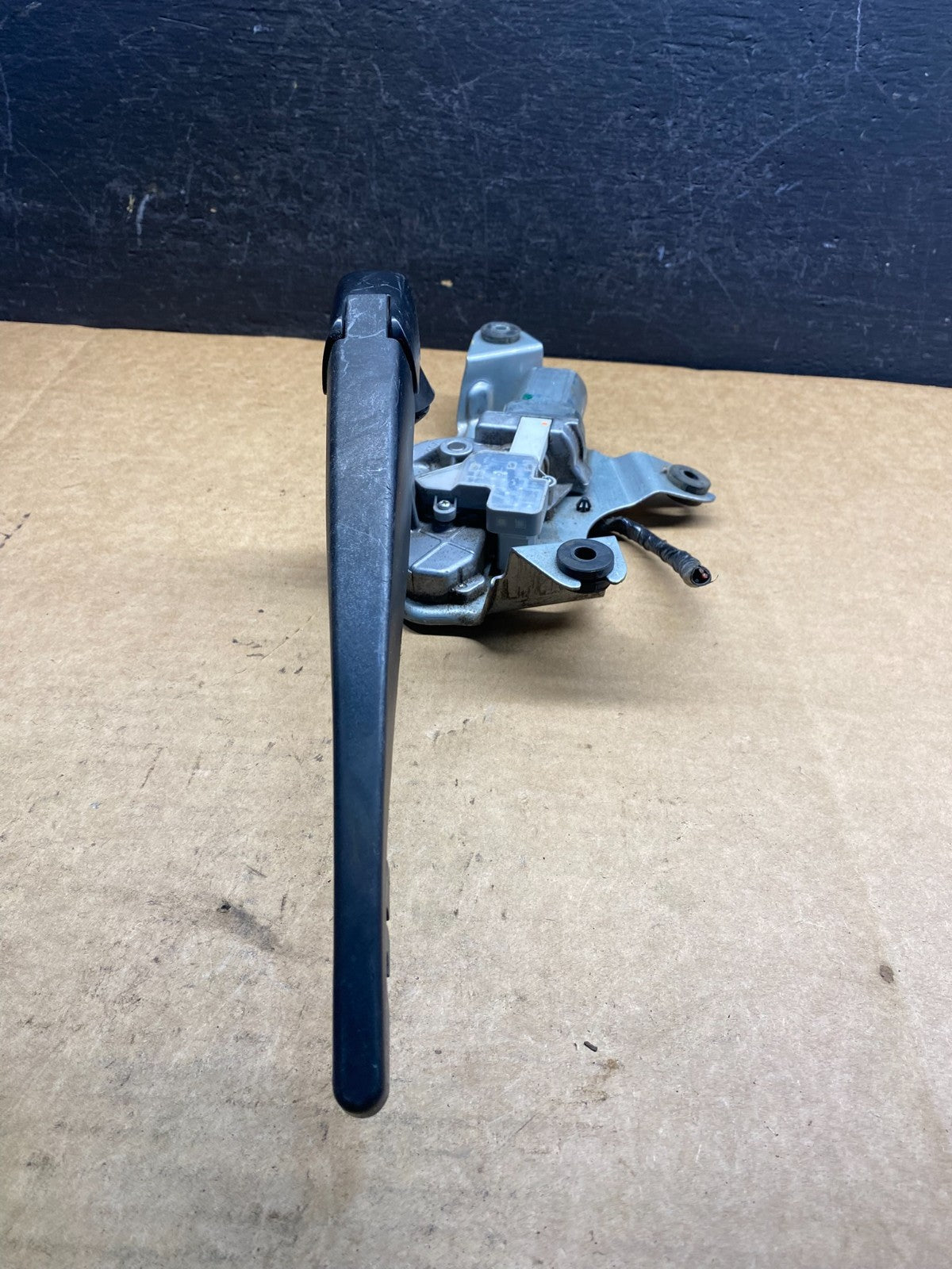 2011 to 2017 Nissan Quest Rear Wiper Motor AD75042