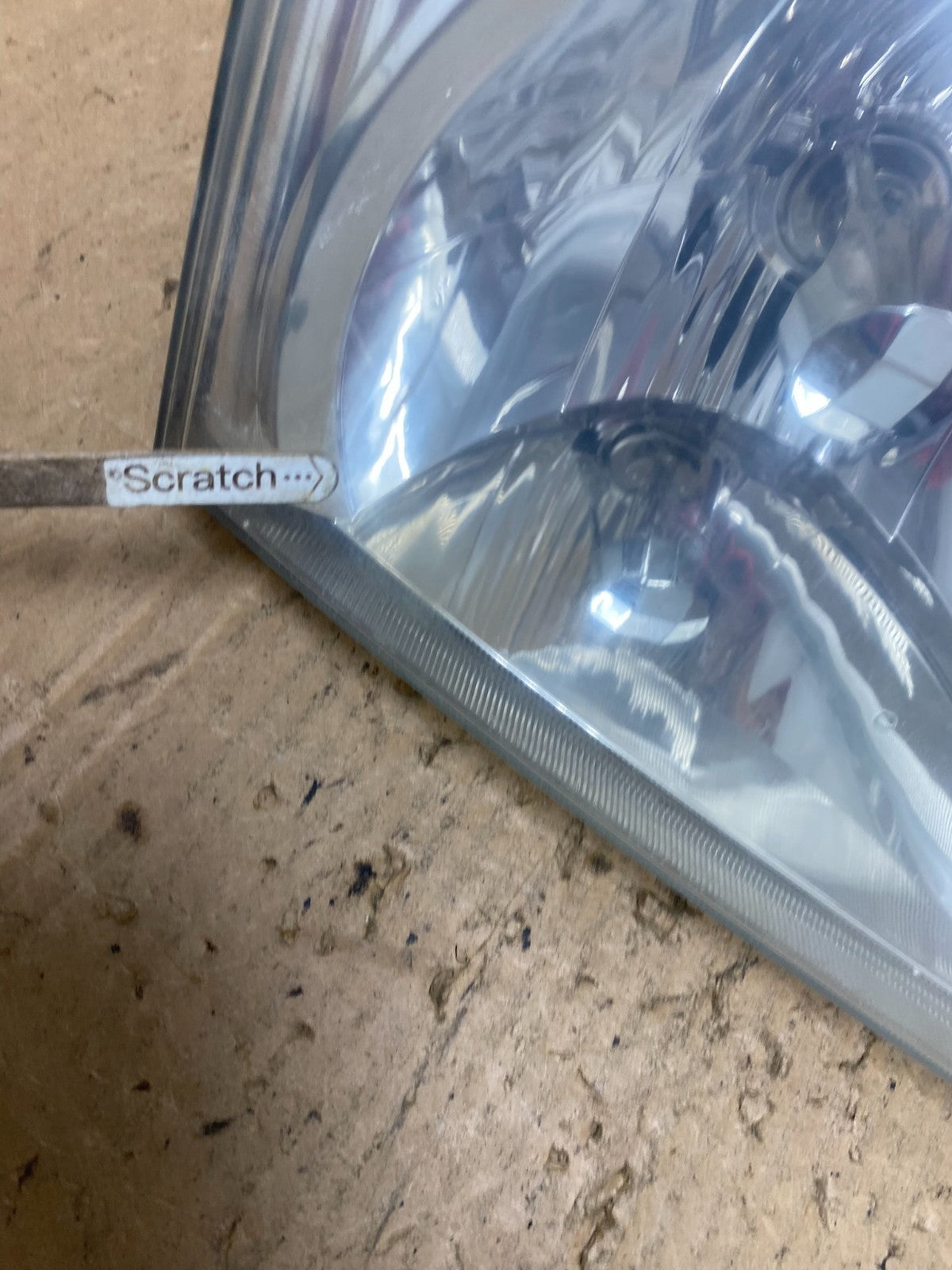 2001  to 2003 Toyota Sienna Right Passenger Side Headlight OEM Q7867 DW3