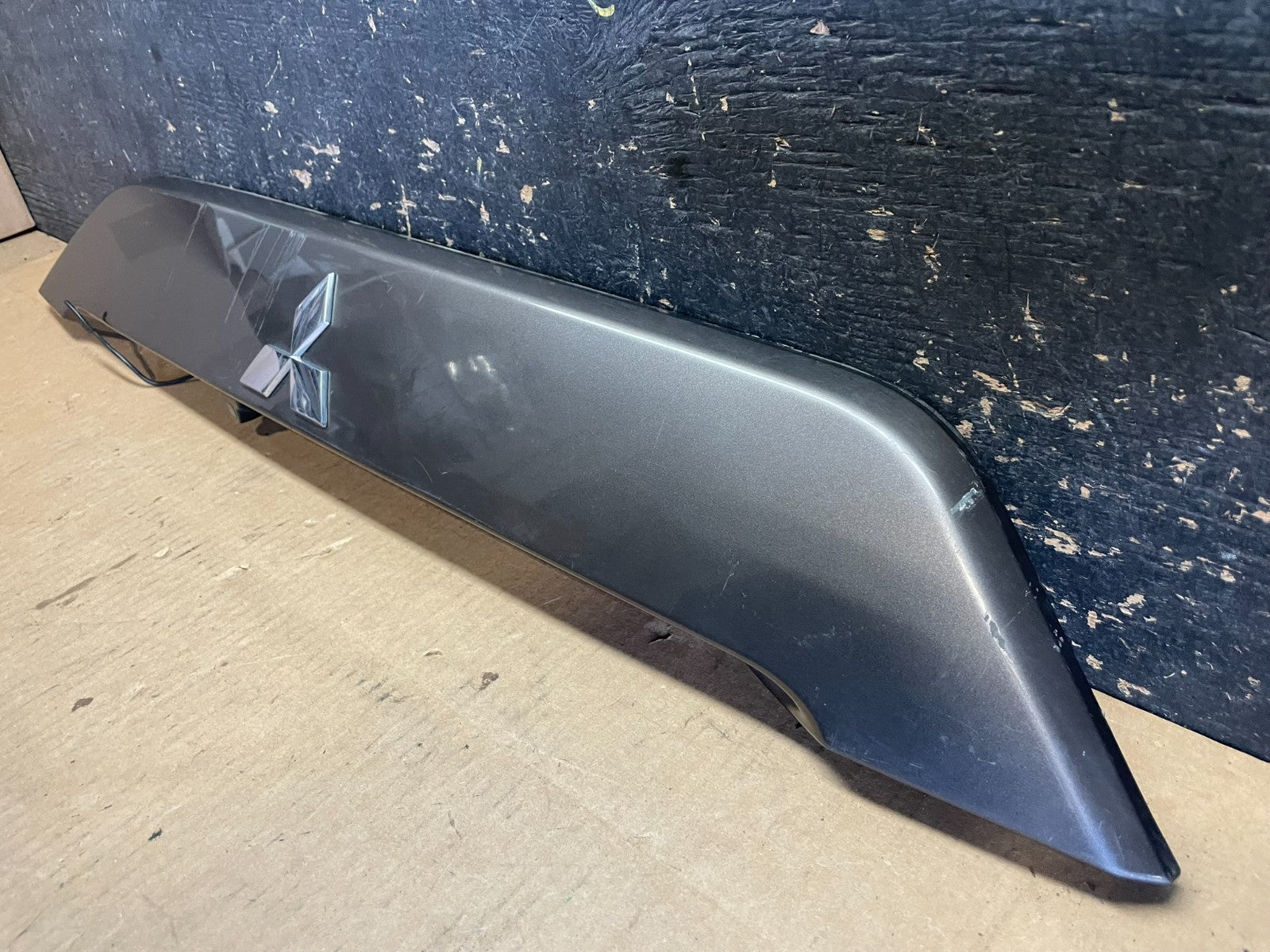 2007 to 2013 Mitsubishi Outlander Rear Hatch Tailgate Trim Molding OEM AA2246 DG2