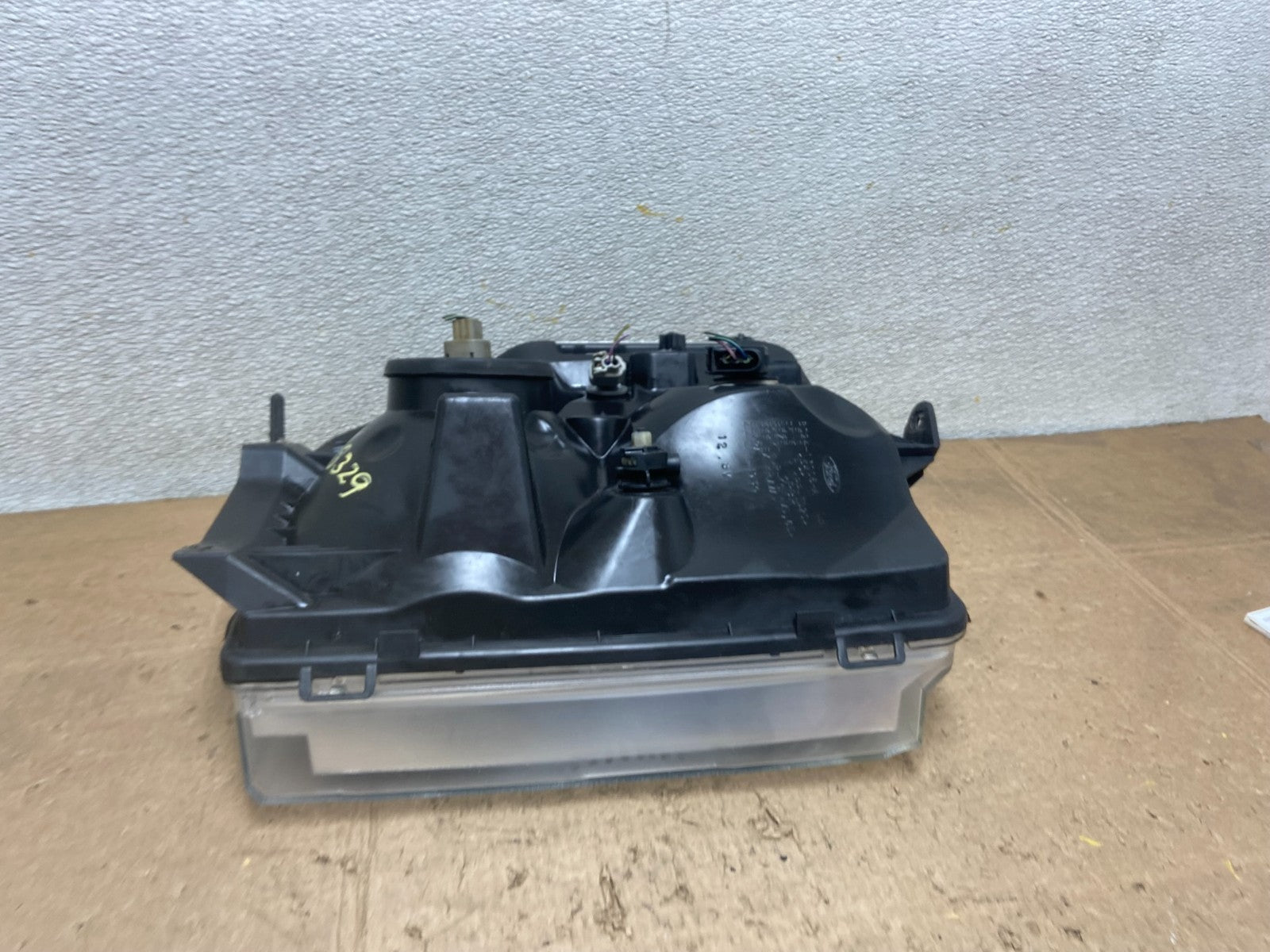 2008-2014 Ford Econoline E150 E250 E350 Left Driver LH Headlight OEM Y8329 DW5