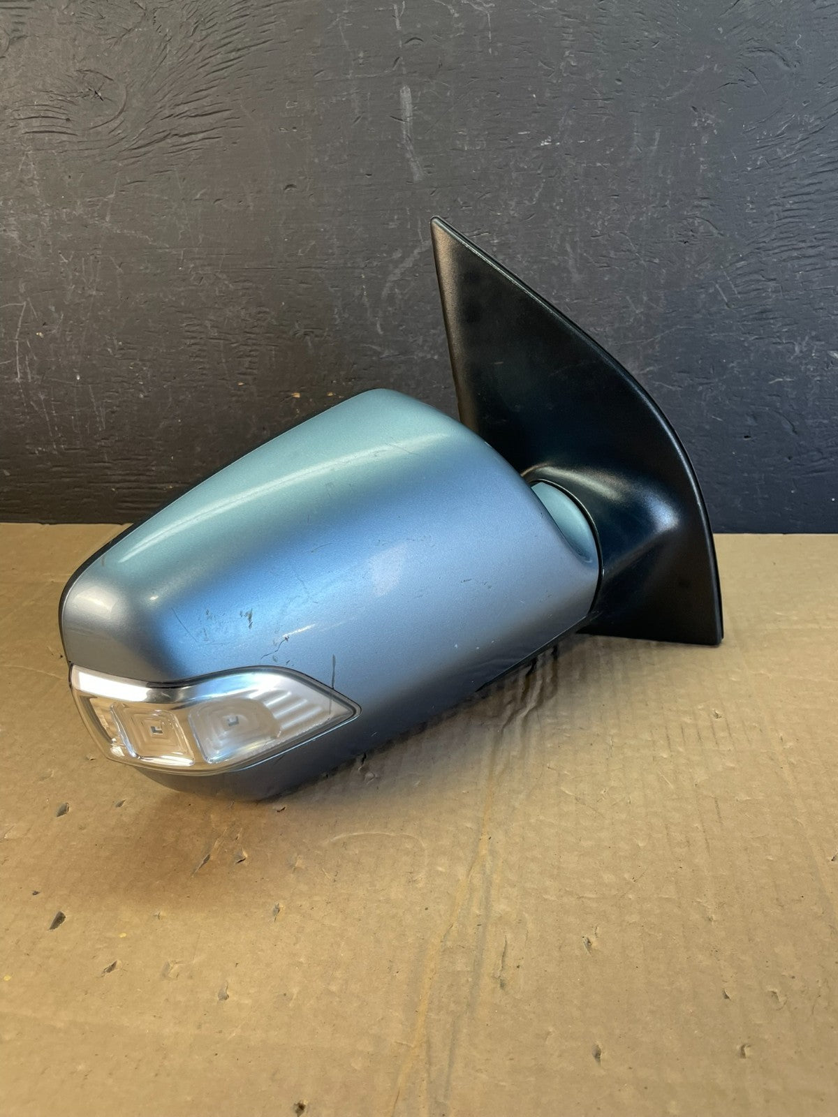 2009 to 2014 Kia Sedona Right Passenger Rh Side Door Mirror AC9801 DW1