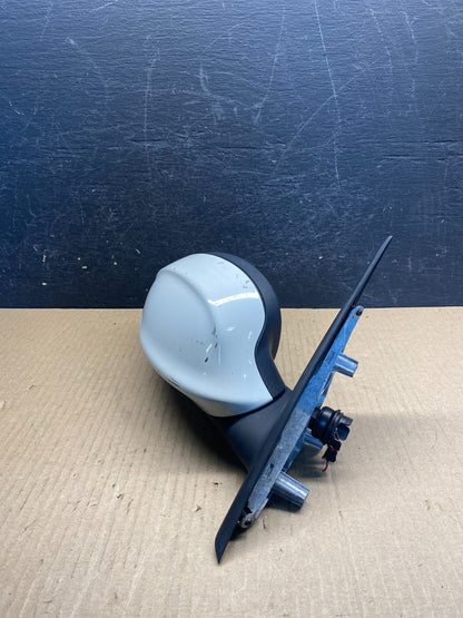 2006 to 2008 BMW 325i Right Passenger Side View Door Mirror AG3942 DW2