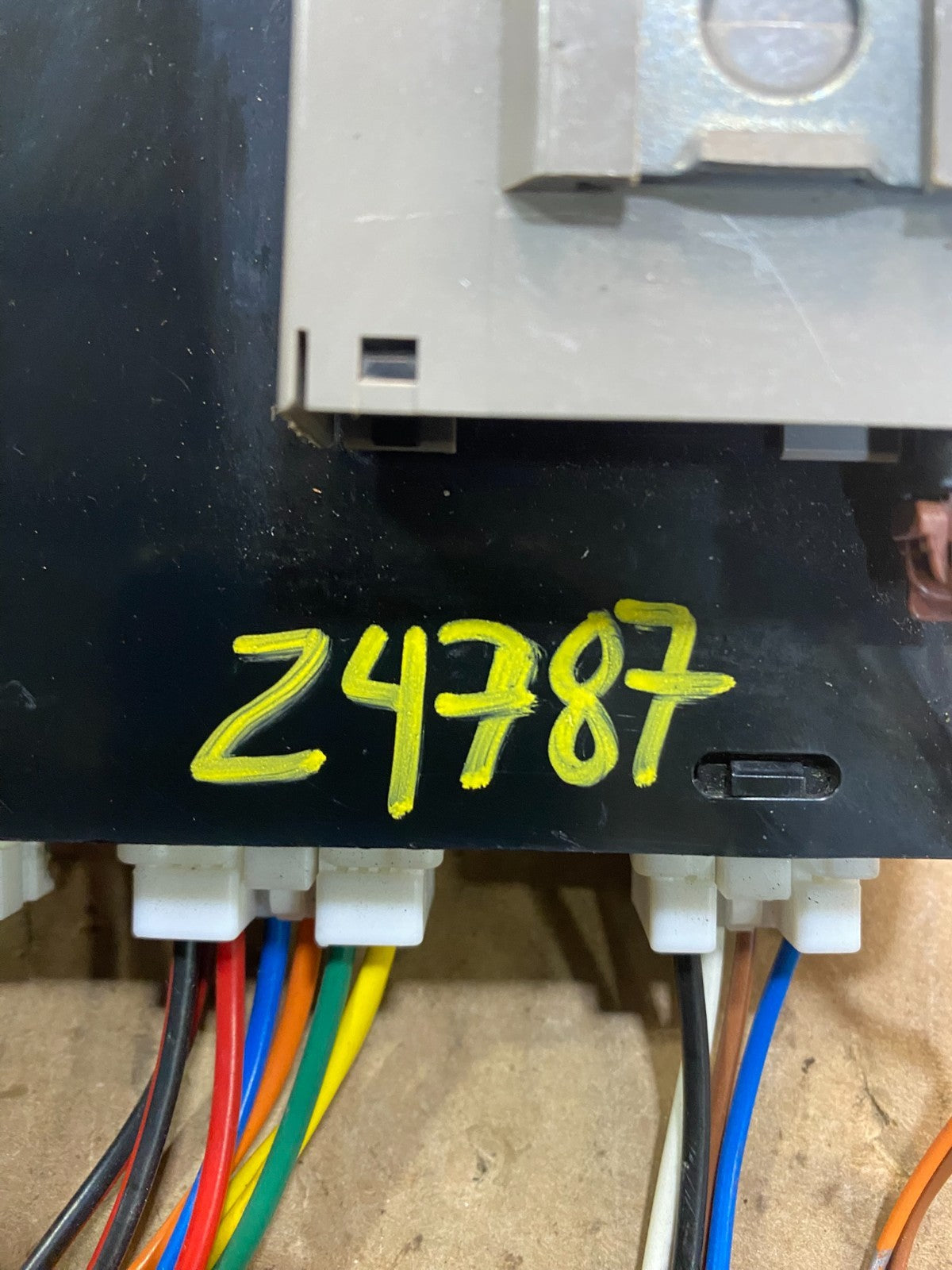 2011 - 2014 Nissan Quest Right Power Sliding Door Control Module OEM z4787 DG4