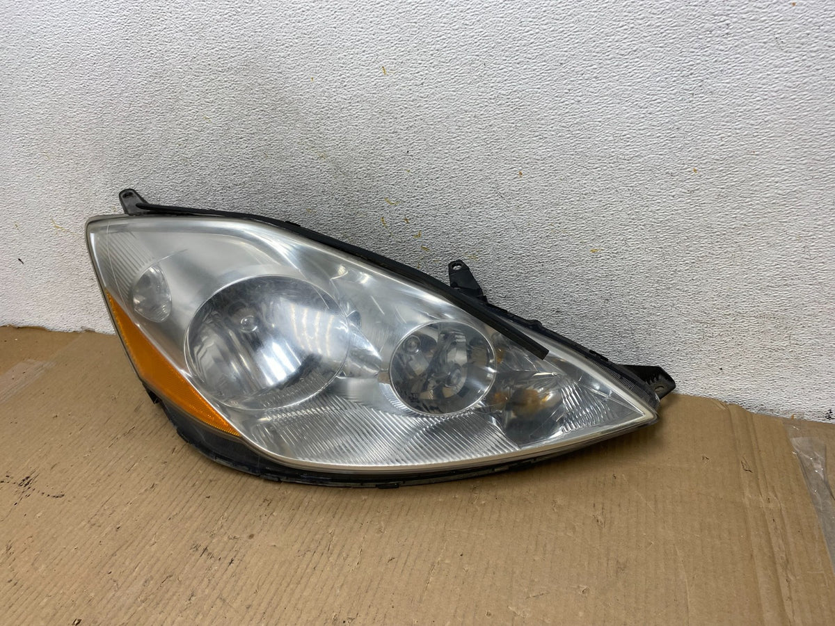 2006 to 2010 Toyota Sienna Right Passenger Rh Side Headlight Halogen AH3069 DW2