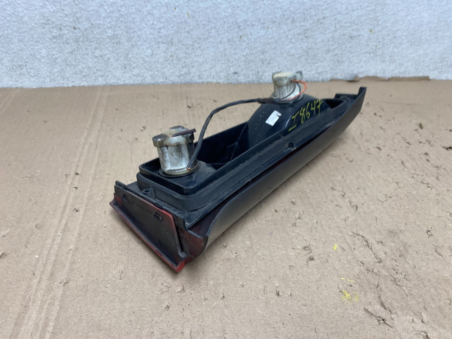 1986 - 1991 Ford Taurus Wagon Right Passenger RH Side Tail Light i8647 DG Oem8