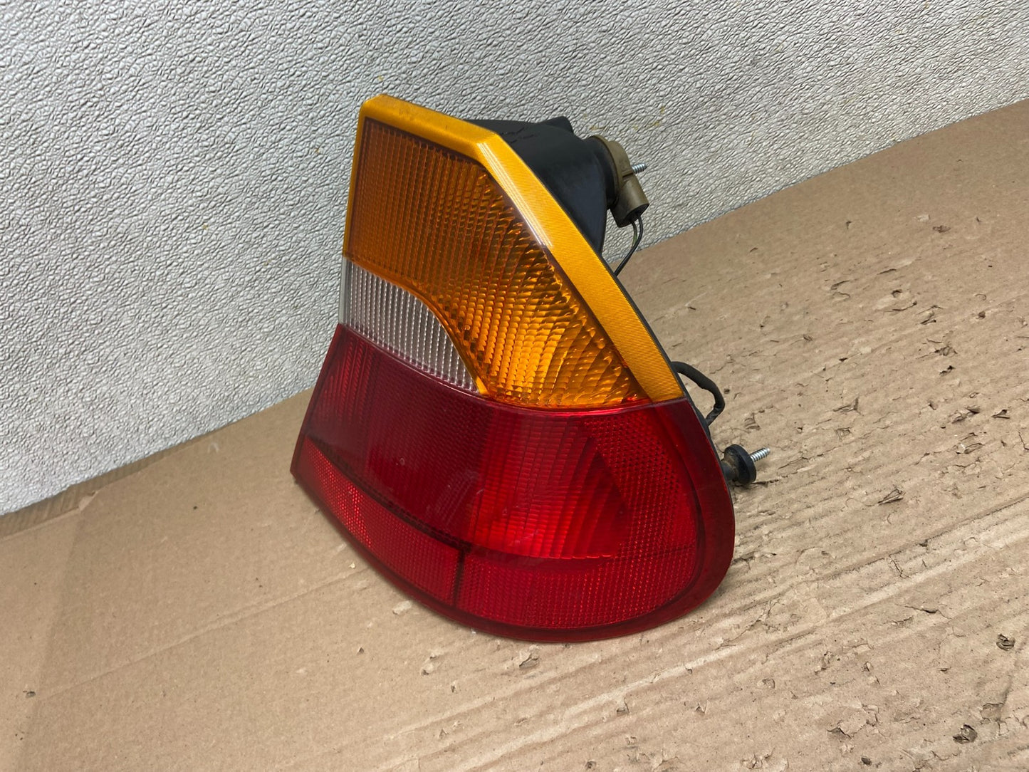 1999 to 2000 Chrysler 300M Right Passenger RH Side Tail Light OEM AB1563 LK1