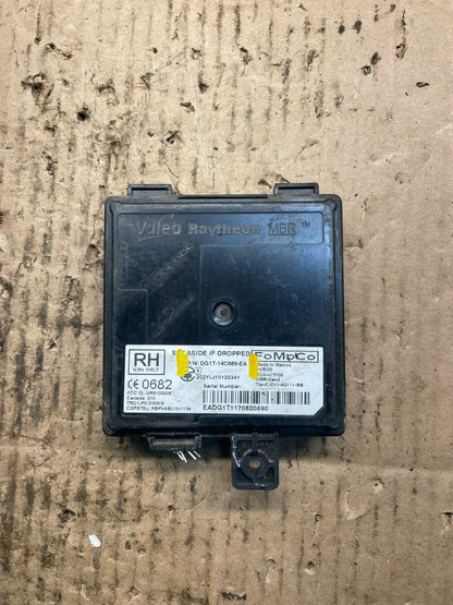 2013 to 2018 Ford Lincoln Rear Radar Blind Spot Module r9433 DG0