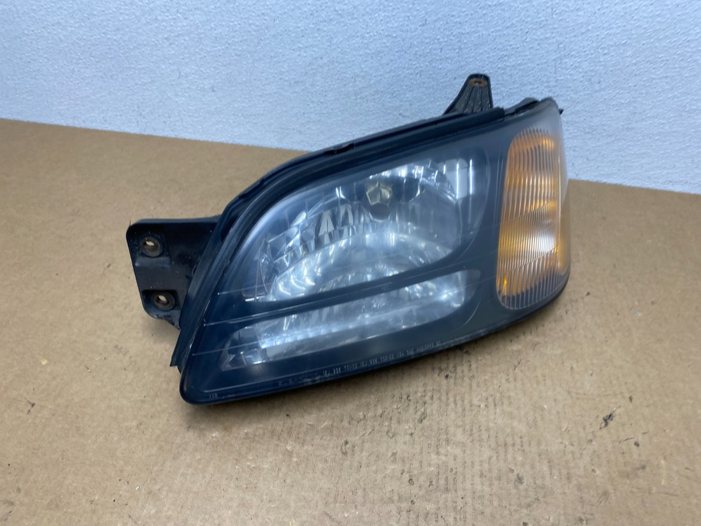 2001-2004 Subaru Legacy Outback Left Driver Lh Side Headlight AC2995 DW2