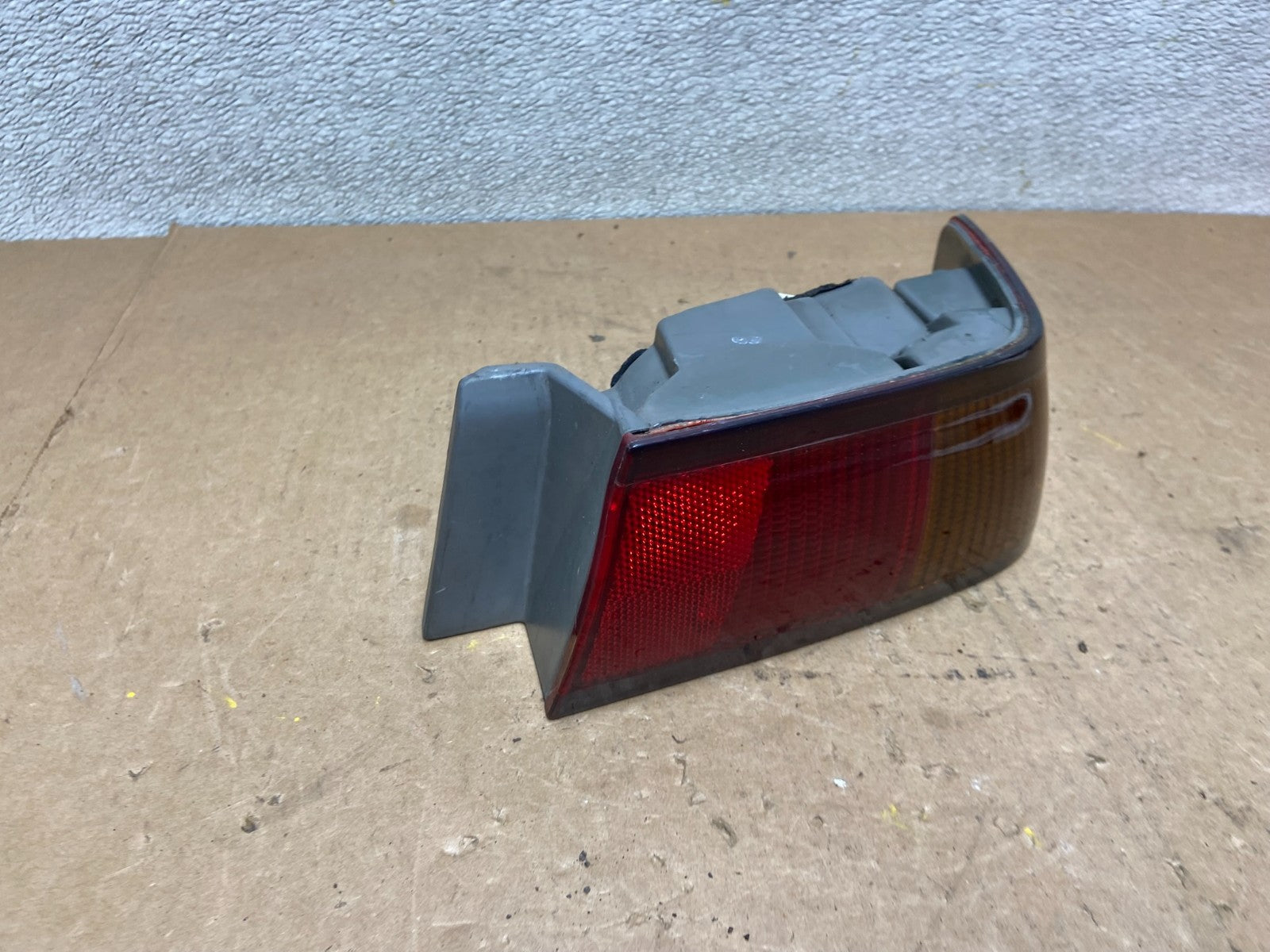 1997 - 1999 Toyota Camry Tail Light Right Passenger Rh Side OEM Z7668 PS2