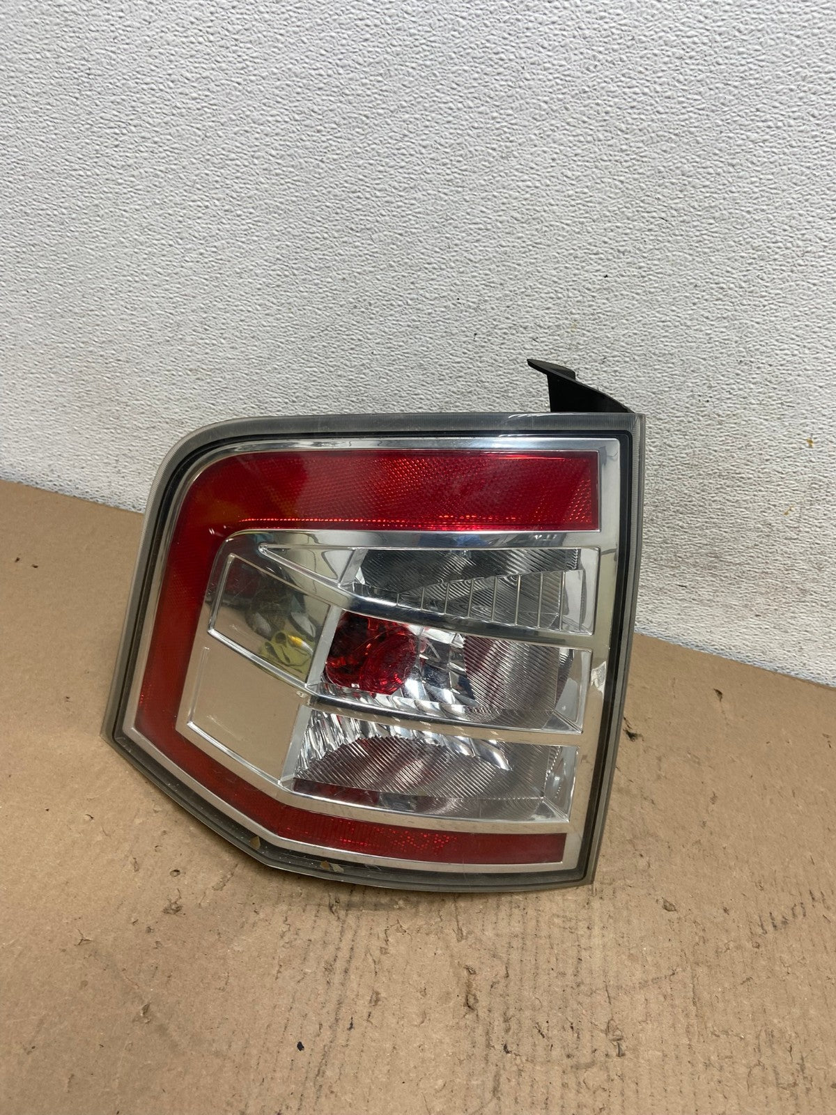 2007 to 2010 Ford Edge Tail light Left Driver Side AF3314 LK0