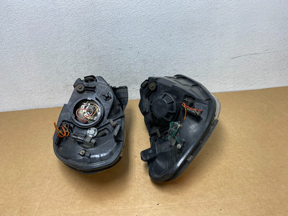 2006 to 2011 Hyundai Accent Sedan Left+Right Halogen Headlights AD5282 DW10