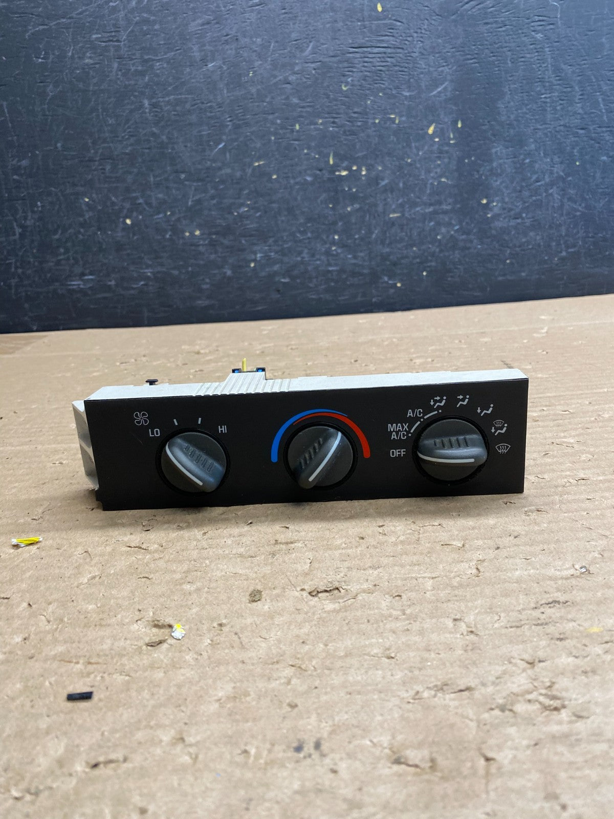 2001 - 2007 GMC Chevrolet Express 1500 Climate Control A/C AG6455 DG0