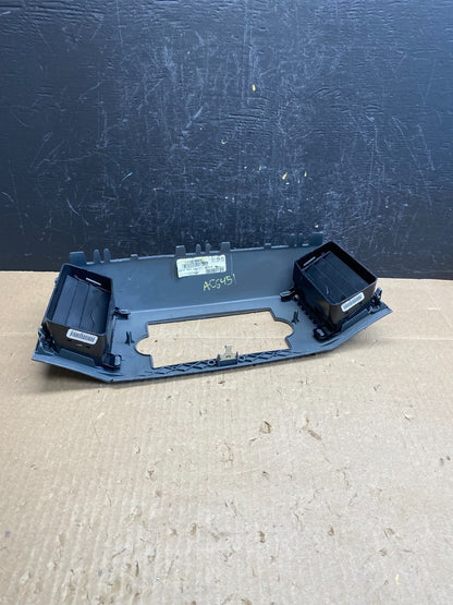 2005 - 2007 Jeep Grand Cherokee Center Dash Radio Bezel Trim ac6451 DG6