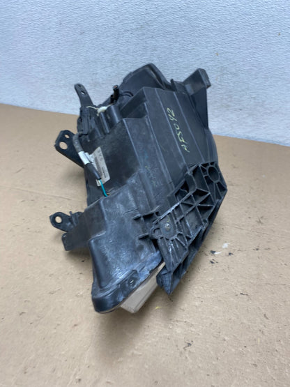 2008 to 2012 Nissan Versa Headlight Right Passenger Rh Side AF5092 DW8