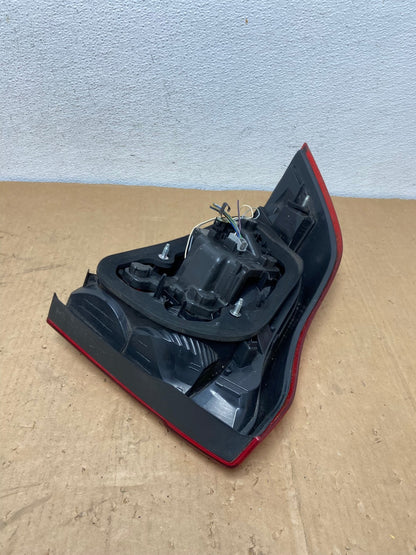 2007 to 2013 Volvo S80 Right Passenger RH Side Tail Light AD1222 LK4