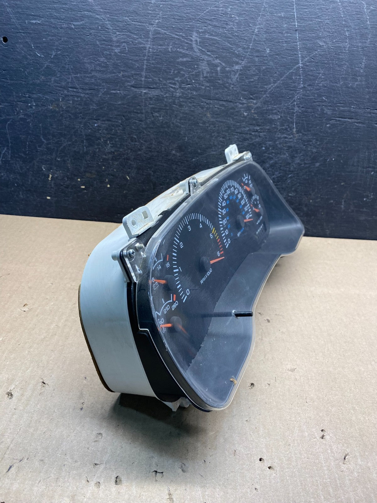 1998 to 2000 Dodge Dakota Instrument Speedometer Gauge Cluster AG9372 DG1