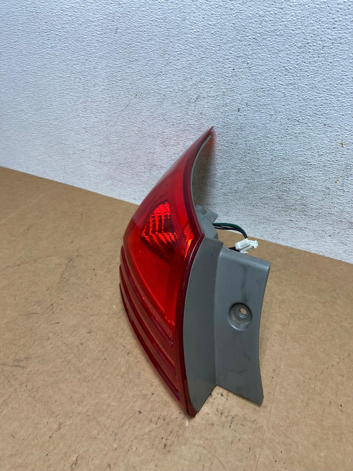 2008 to 2015 Nissan Rogue Left Driver Lh Side Tail Light AE3210 LK1