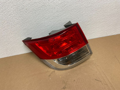 2014 to 2017 Honda Odyssey Left Driver Side Tail Light AB6326 DW2